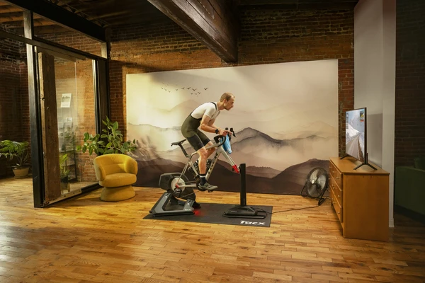 Nouveau simulateur de pente : Tacx Alpine 